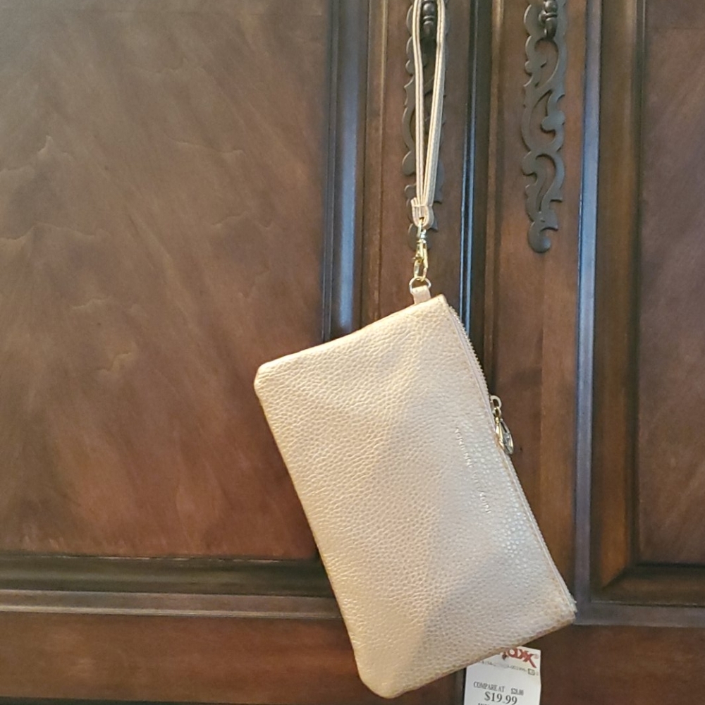 Wristlet